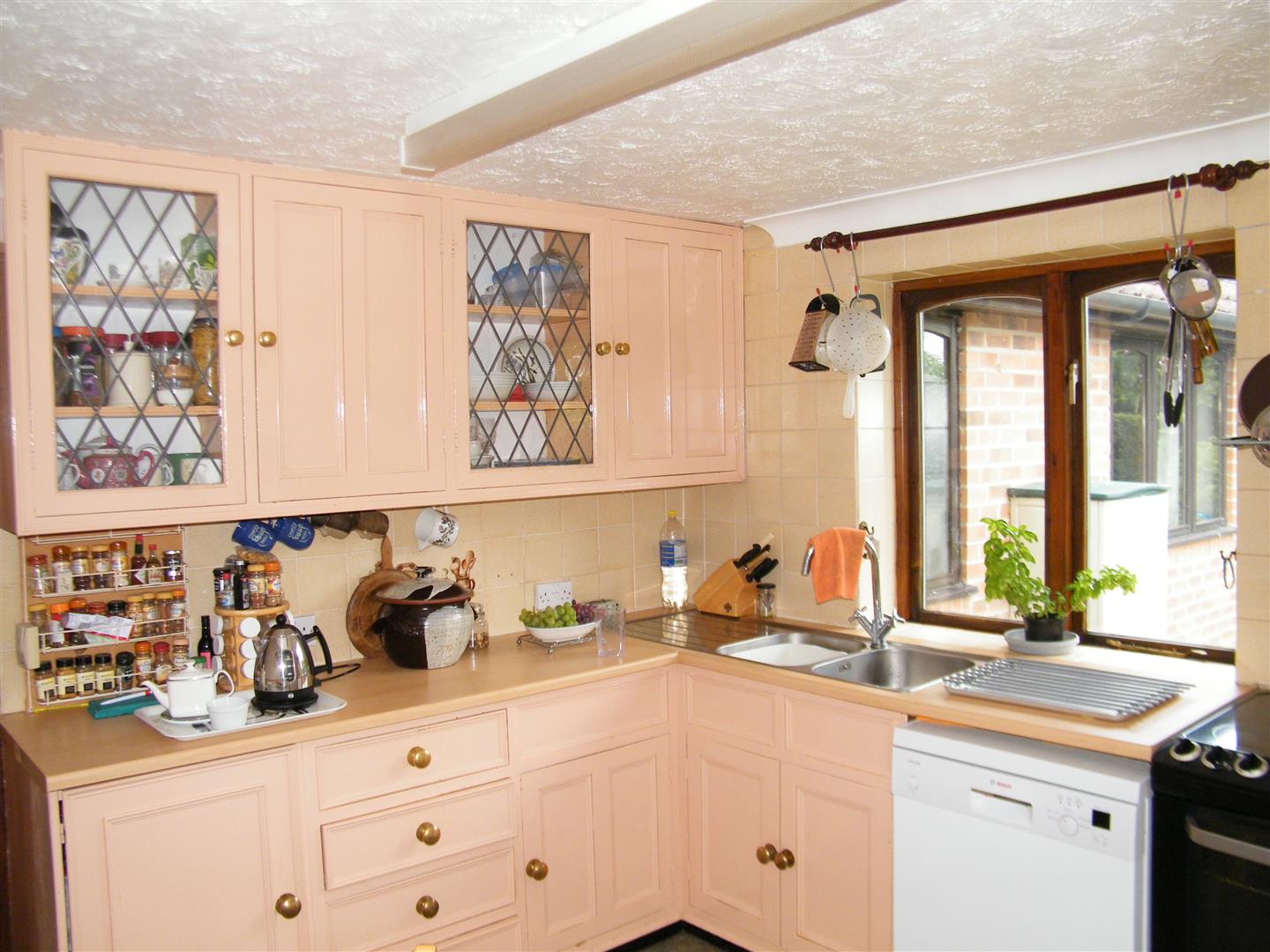 BREAKFAST KITCHEN